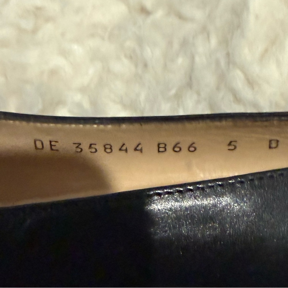 Salvatore Ferragamo Black Leather Heels - Picture 6 of 6